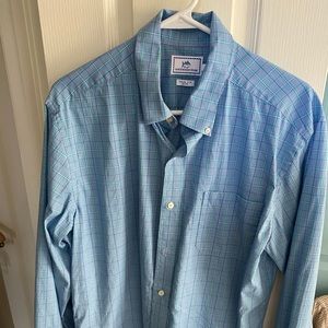 Souther Tide button down casual shirt. Size Large